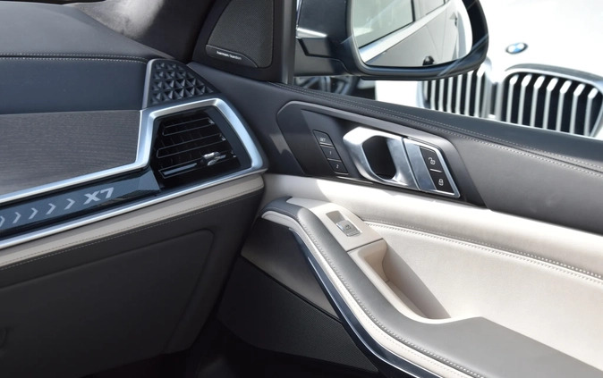 BMW X7 cena 552400 przebieg: 4000, rok produkcji 2023 z Konin małe 742